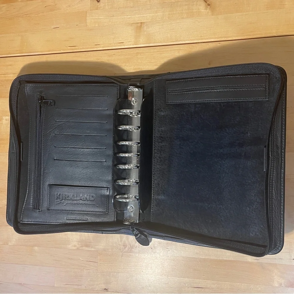 Kirkland Signature Genuine Leather Zipper Closure Binder